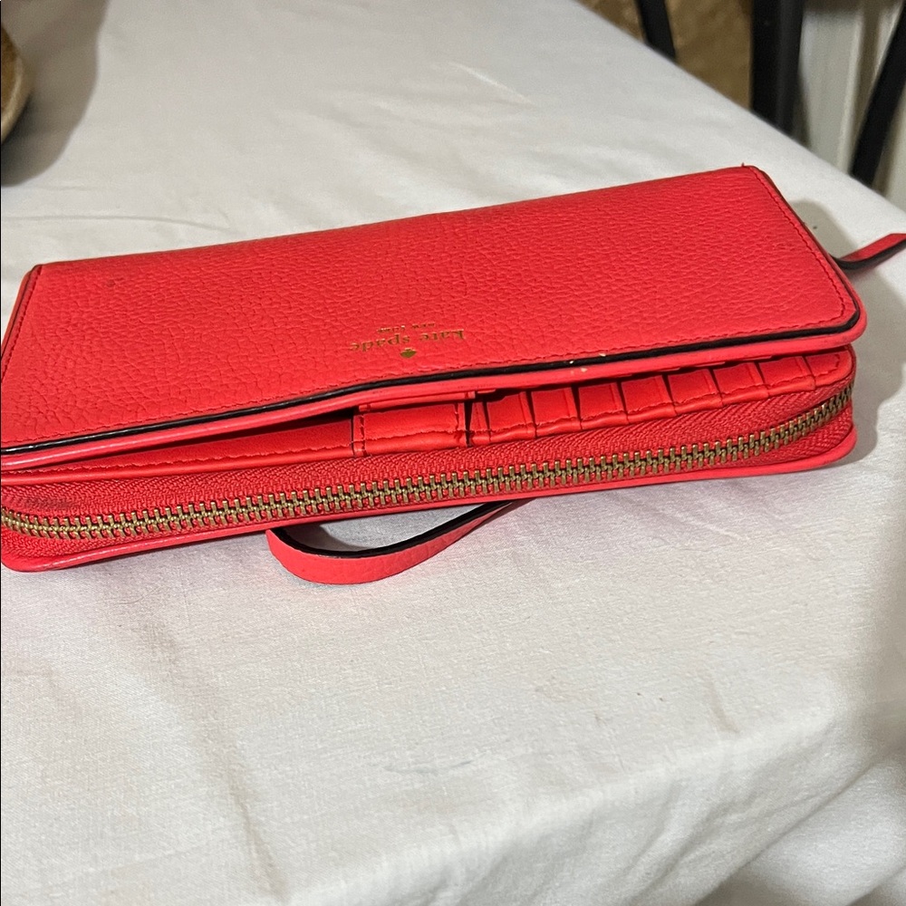 Kate Spade Vibrant Red Wallet - Picture 3 of 6